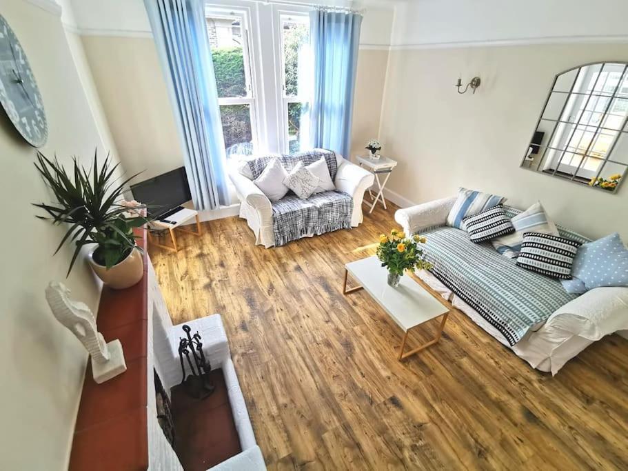 Beautiful Gate House A 4 Minute Walk From Beach Bognor Regis Exterior foto